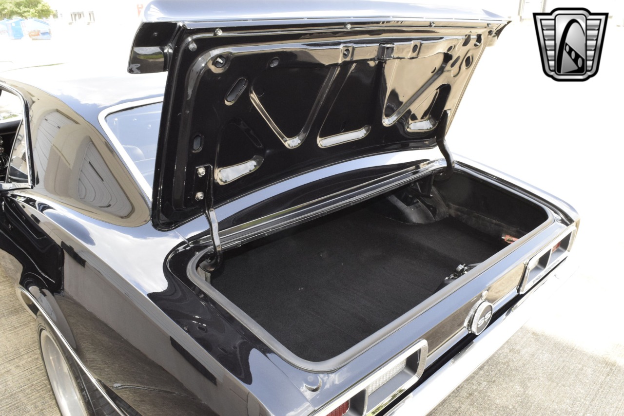 1968 Chevrolet Camaro 27