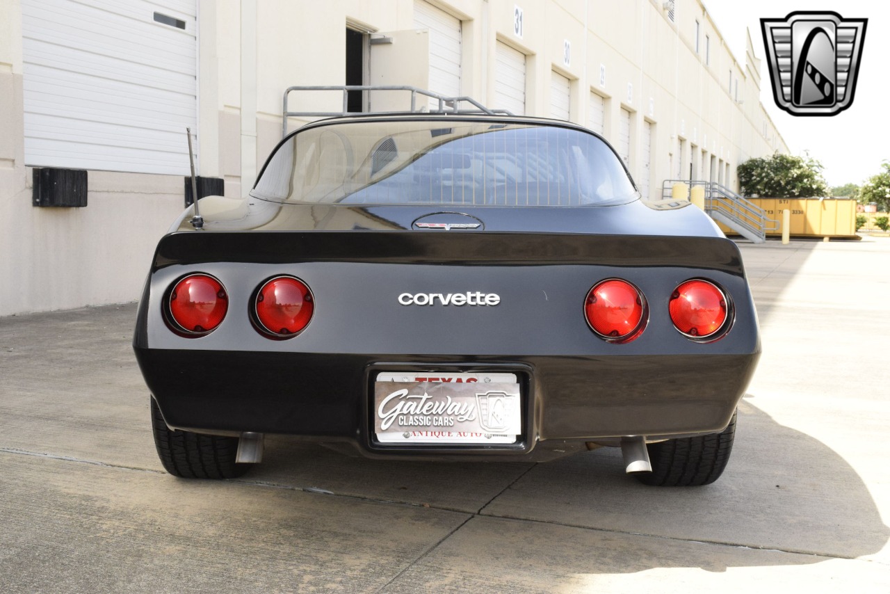 1980 Chevrolet Corvette 4
