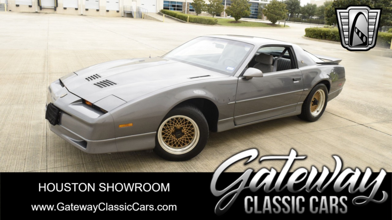 1988 Pontiac Firebird 1