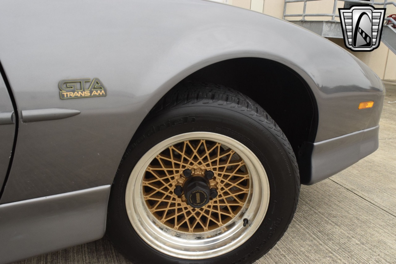 1988 Pontiac Firebird 29