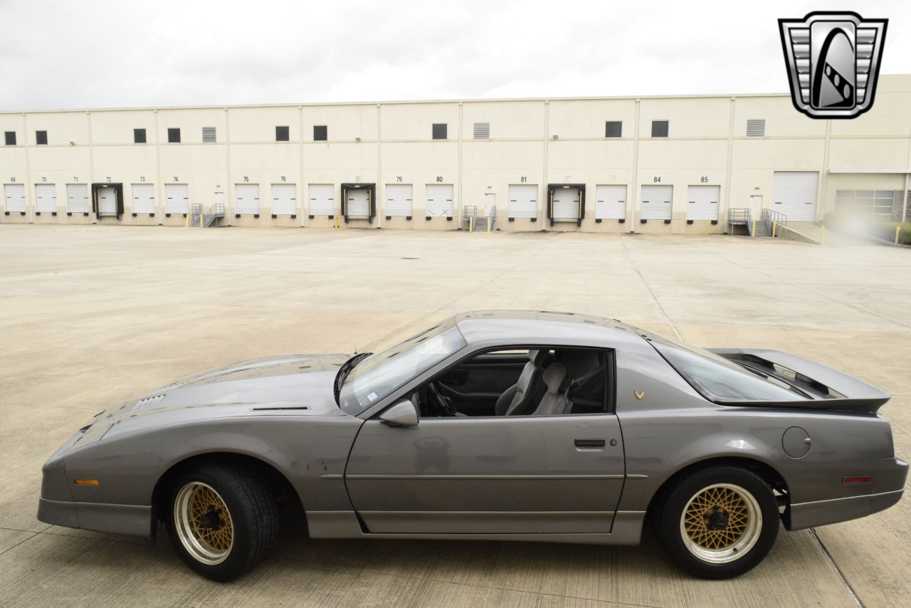 1988 Pontiac Firebird 33