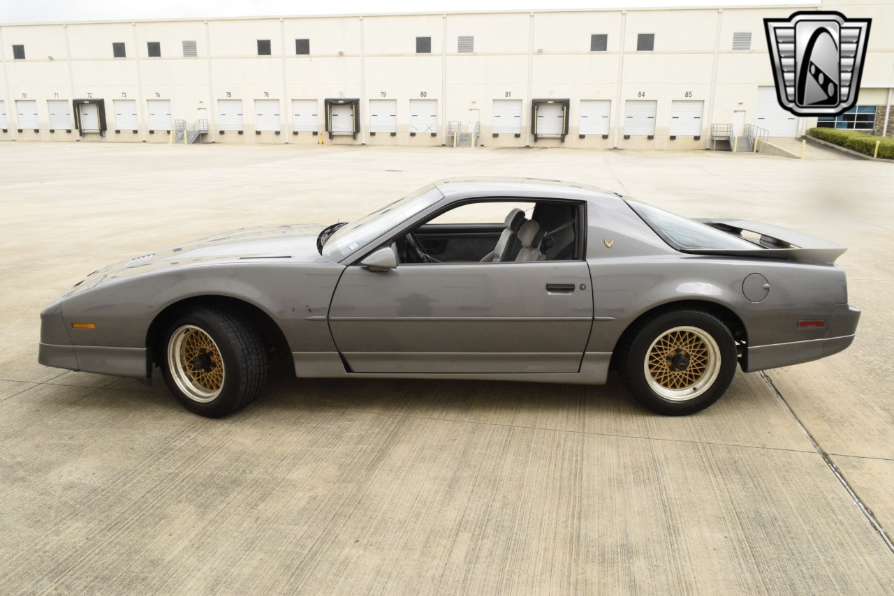 1988 Pontiac Firebird 2