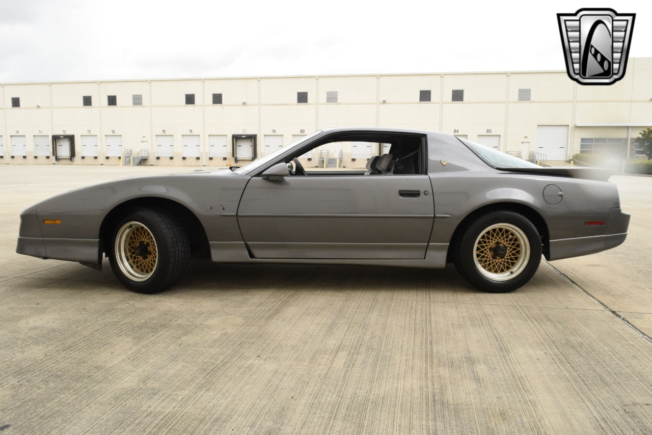 1988 Pontiac Firebird 34