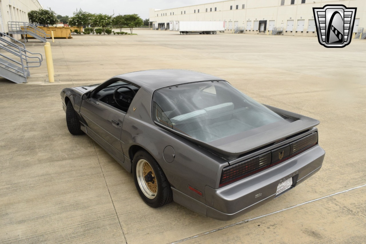 1988 Pontiac Firebird 35