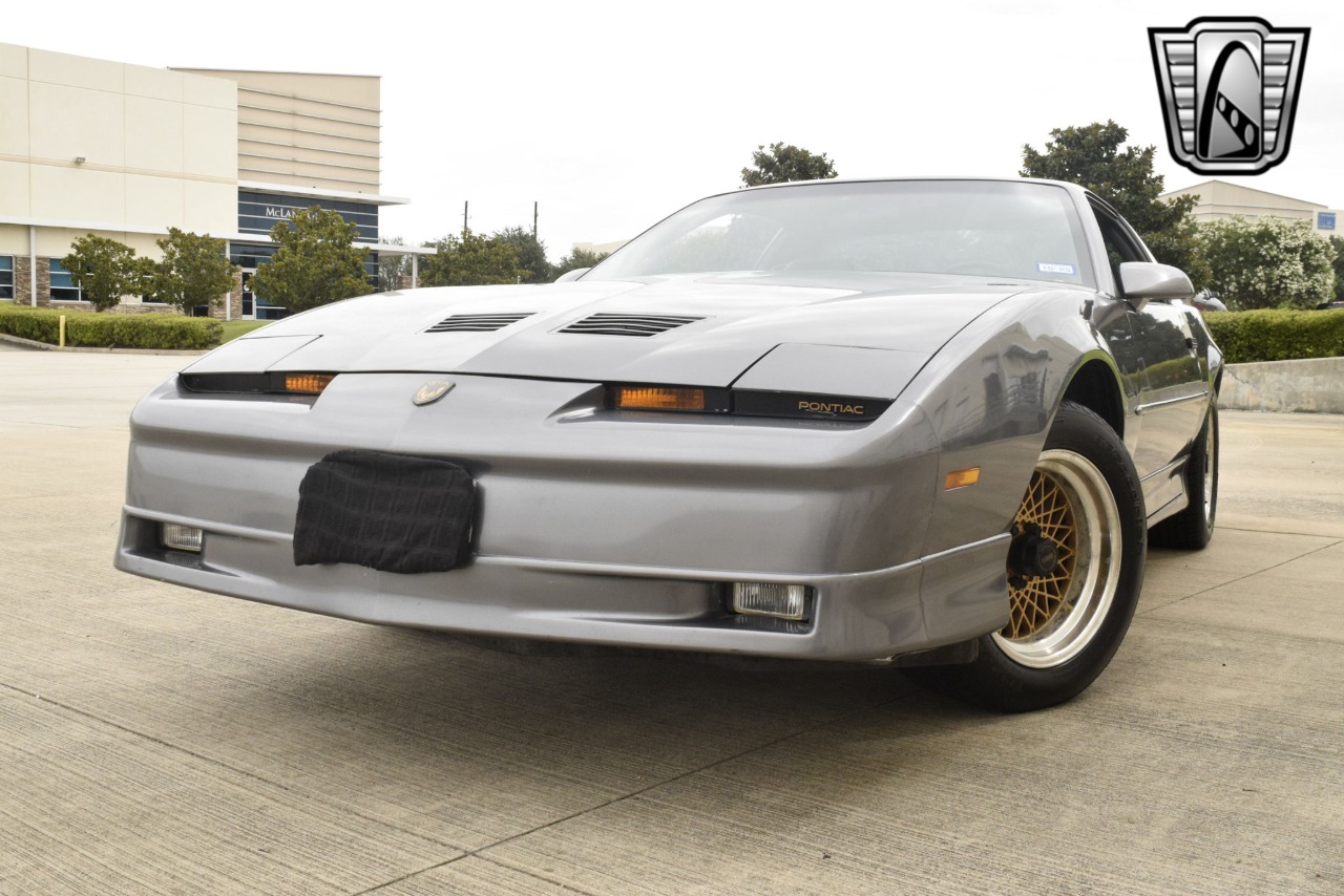 1988 Pontiac Firebird 30