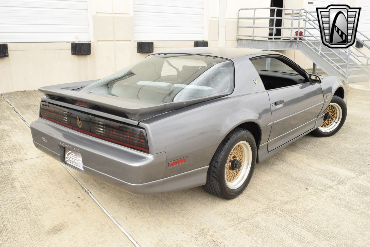 1988 Pontiac Firebird 40