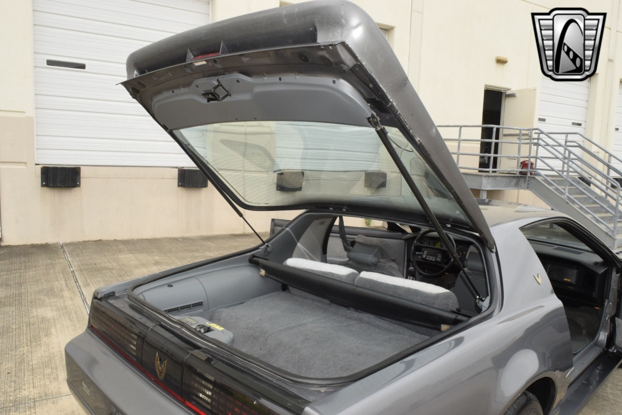 1988 Pontiac Firebird 27