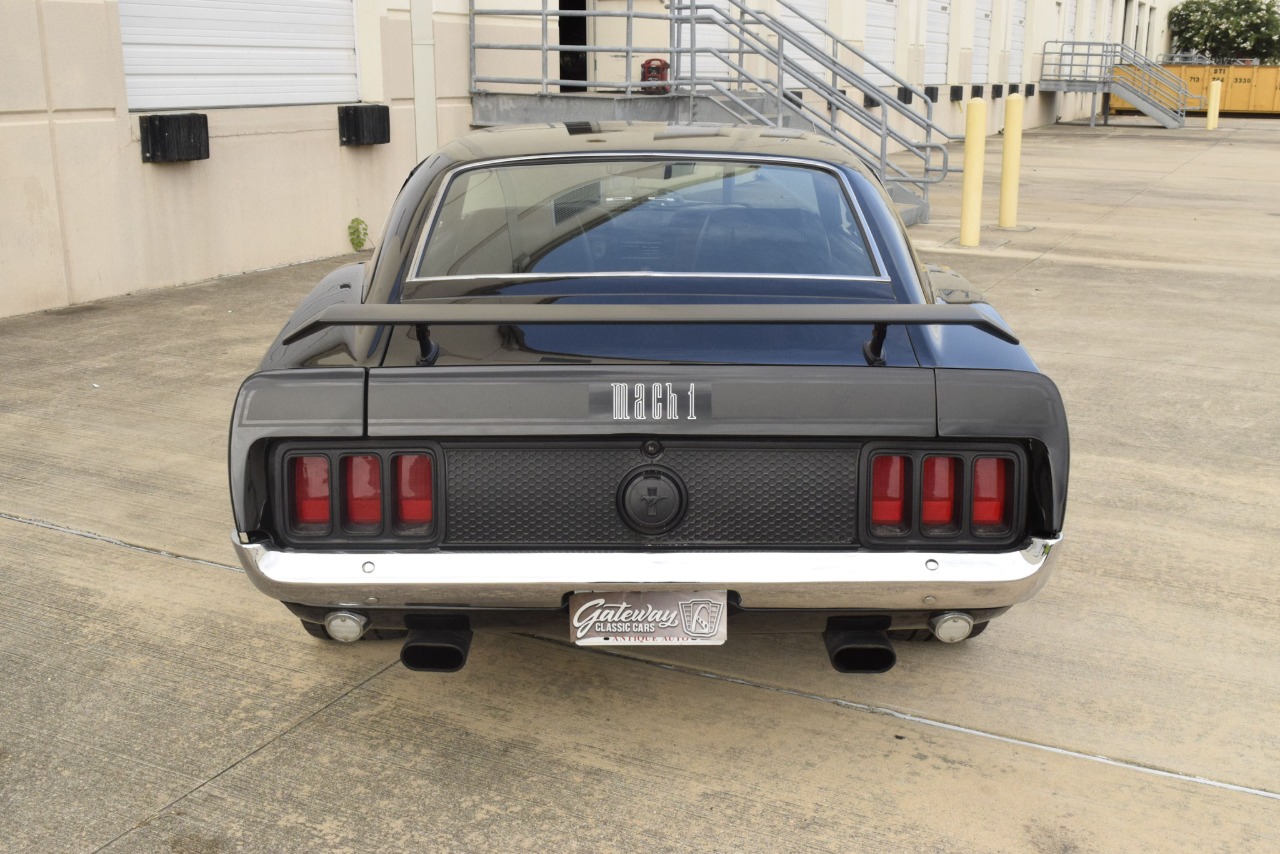1970 Ford Mustang 38