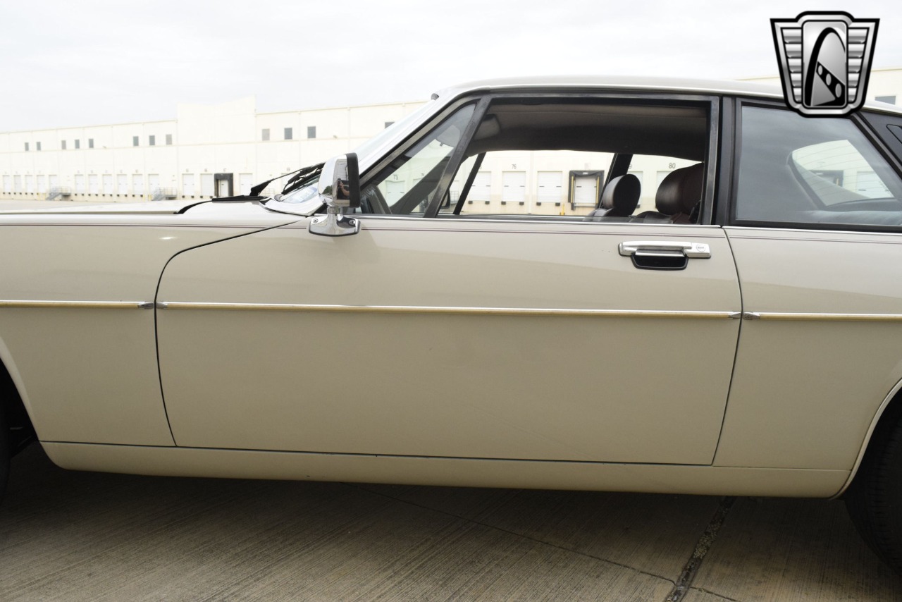 1984 Jaguar XJS 55