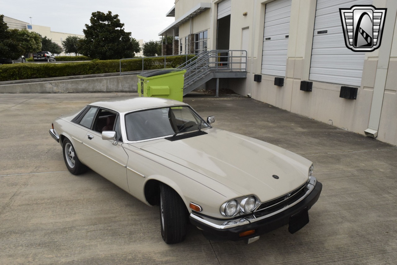 1984 Jaguar XJS 44