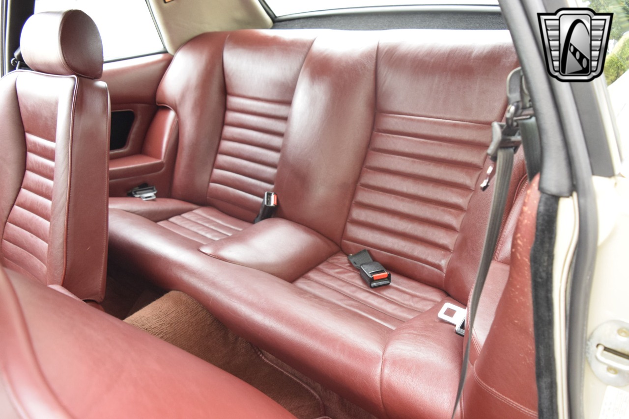 1984 Jaguar XJS 22