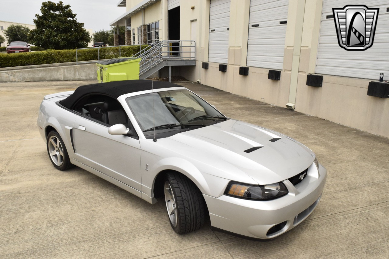 2003 Ford Mustang 52