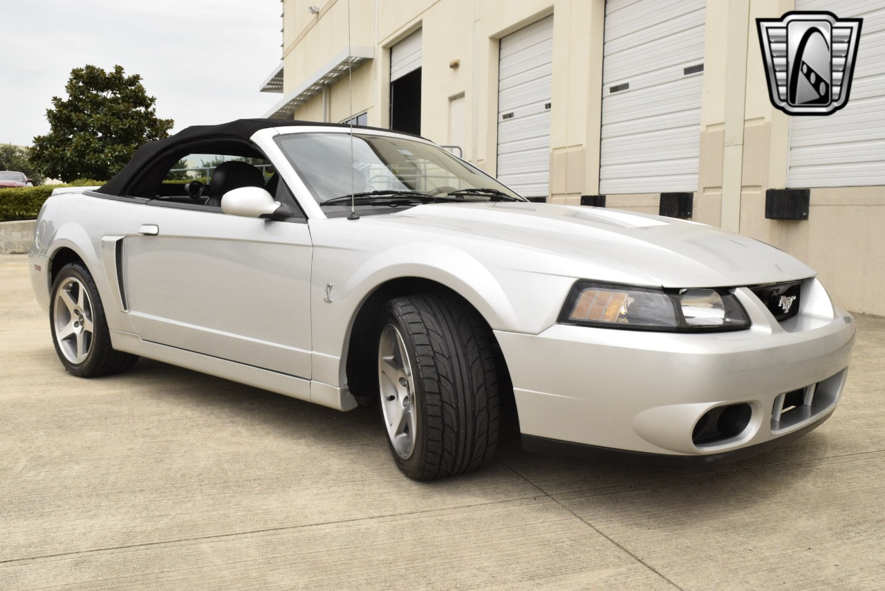 2003 Ford Mustang 54