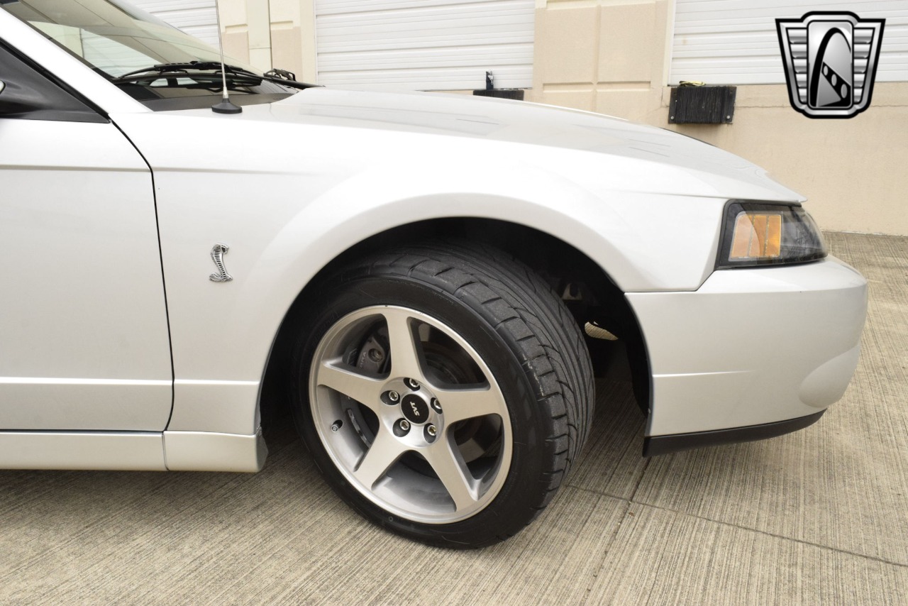 2003 Ford Mustang 76