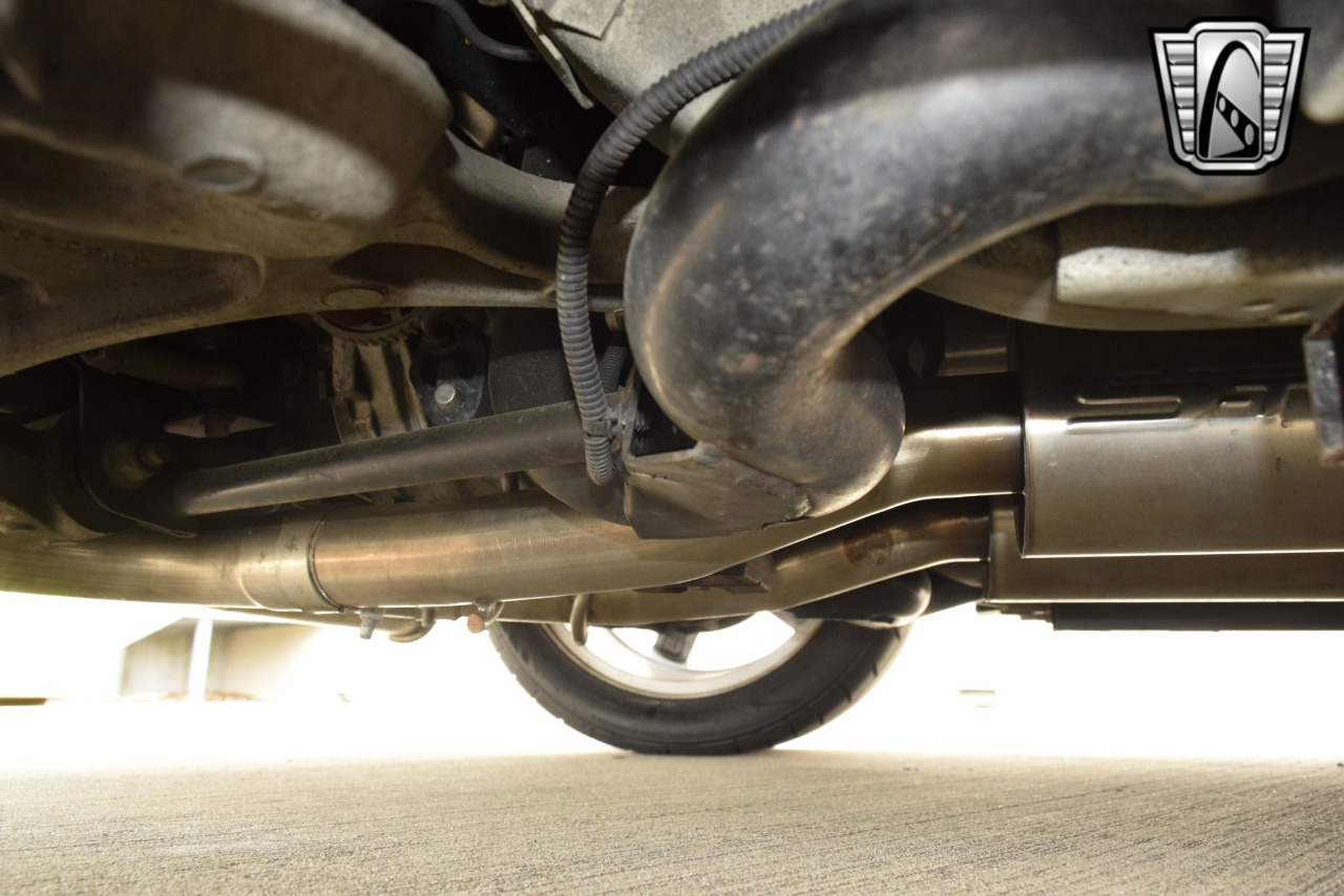 2003 Ford Mustang 18