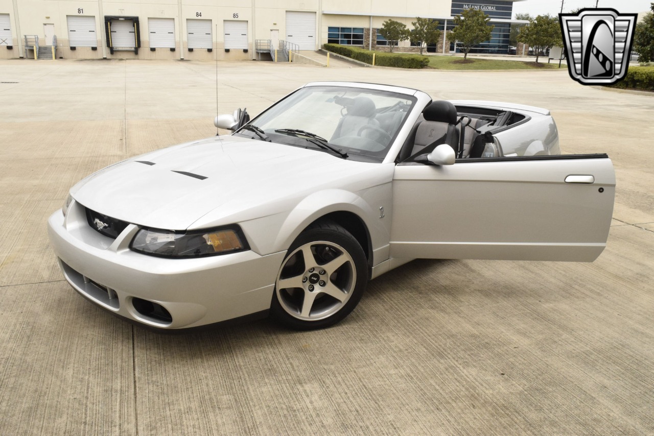 2003 Ford Mustang 3