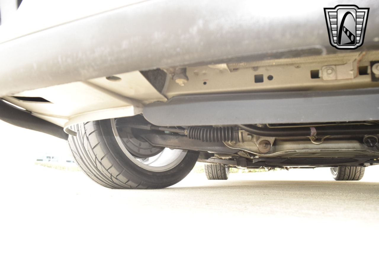 2003 Ford Mustang 14