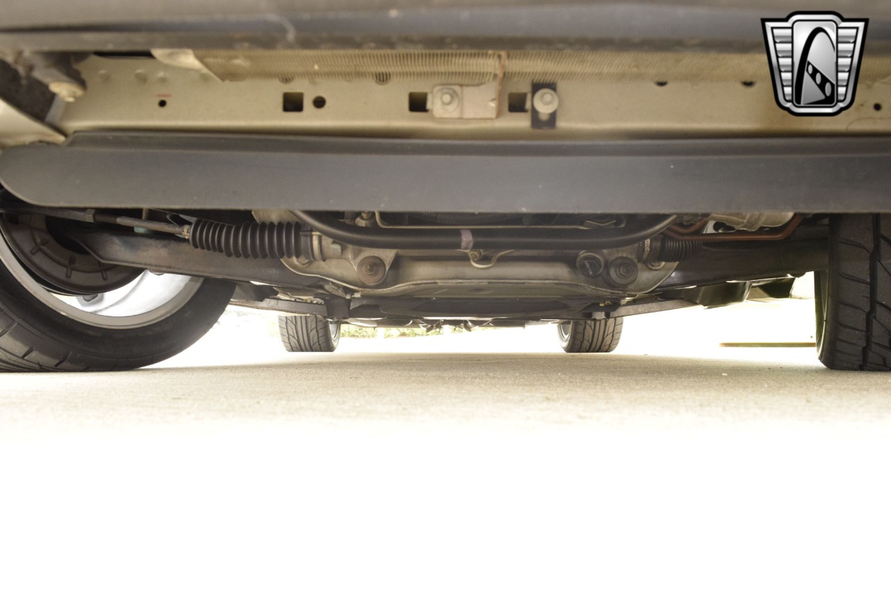 2003 Ford Mustang 78