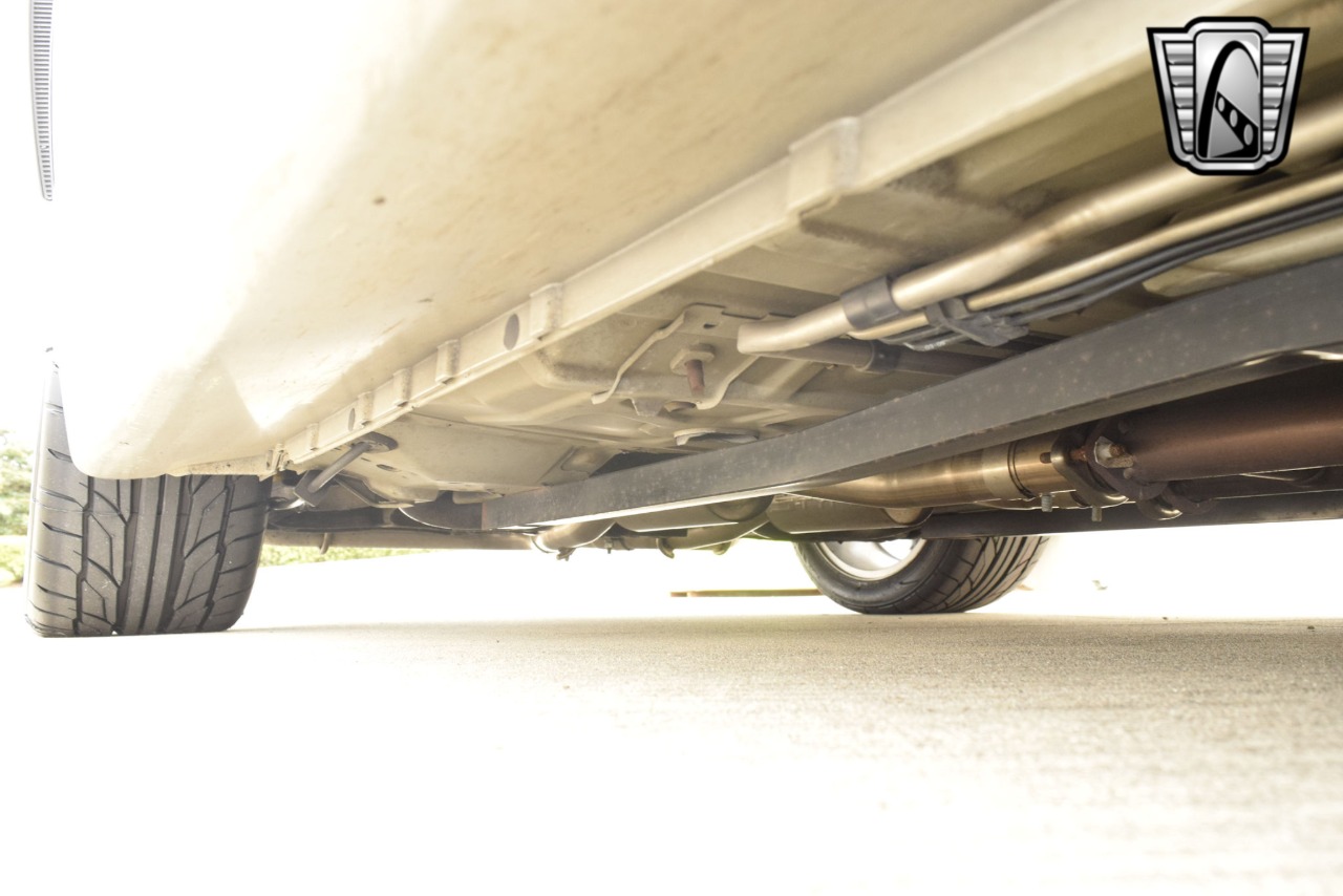 2003 Ford Mustang 19