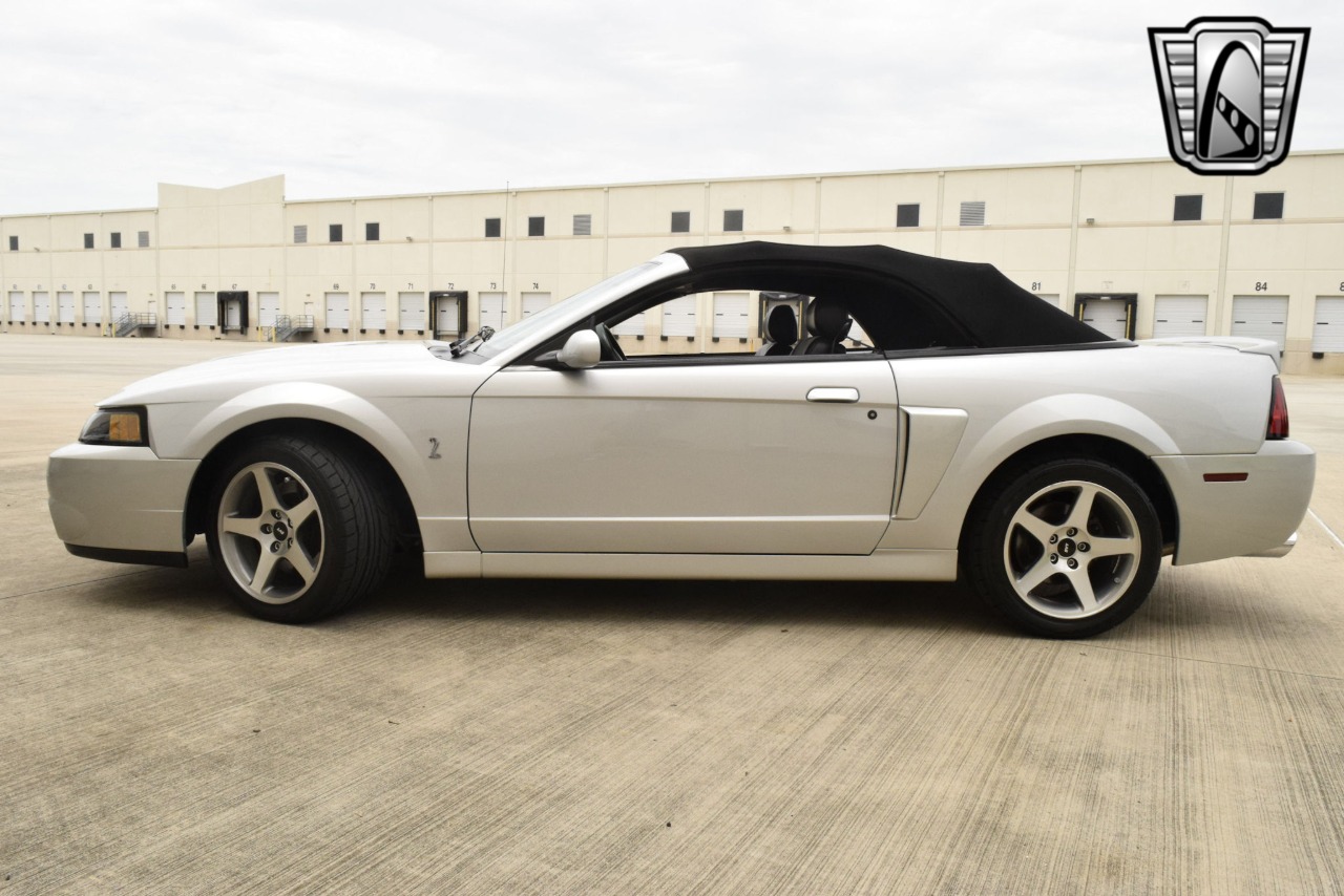 2003 Ford Mustang 42