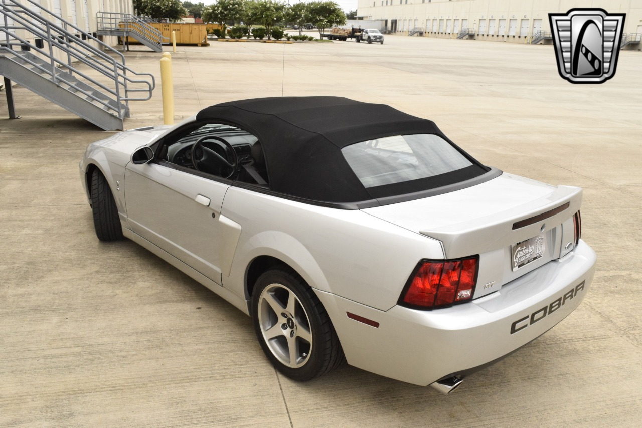 2003 Ford Mustang 5