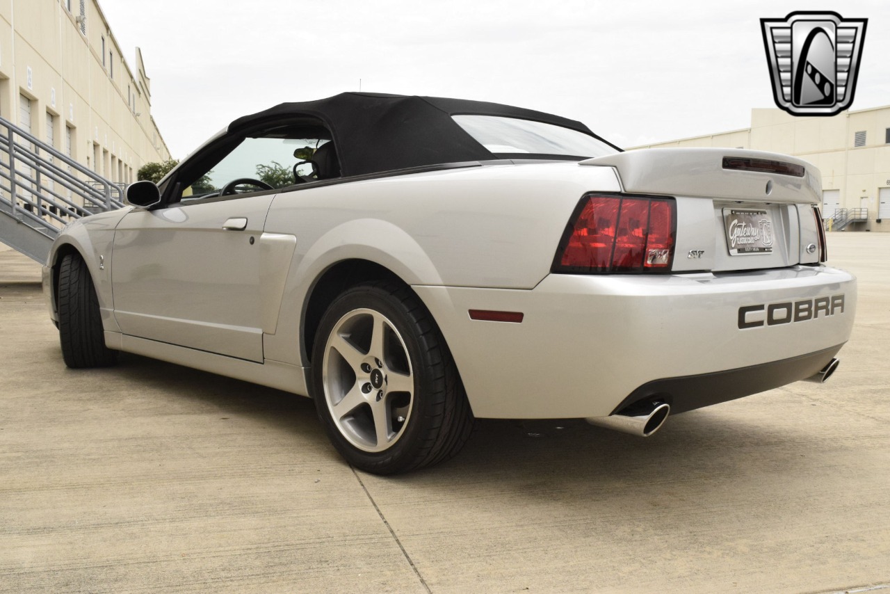 2003 Ford Mustang 44
