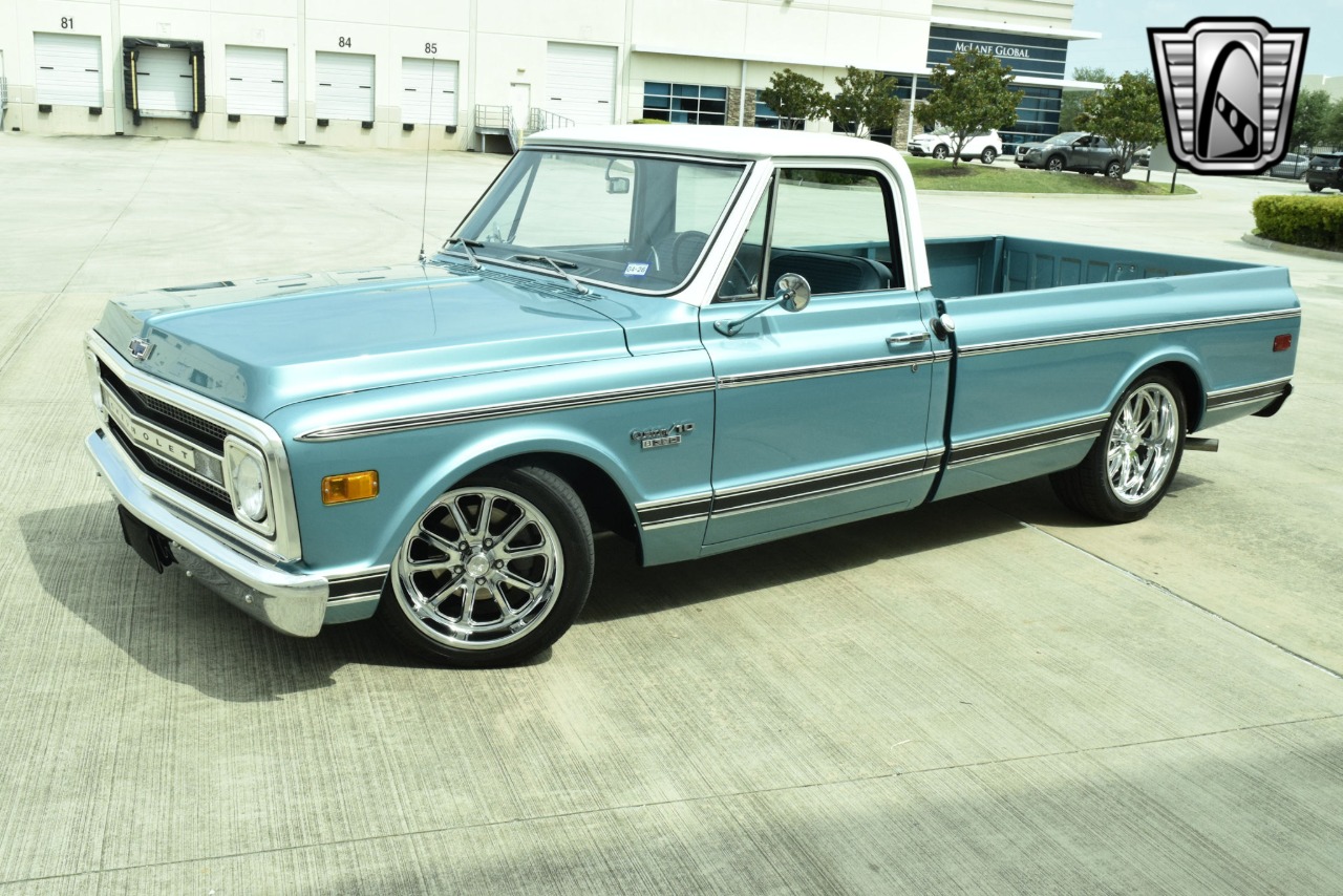 1969 Chevrolet C-10 32
