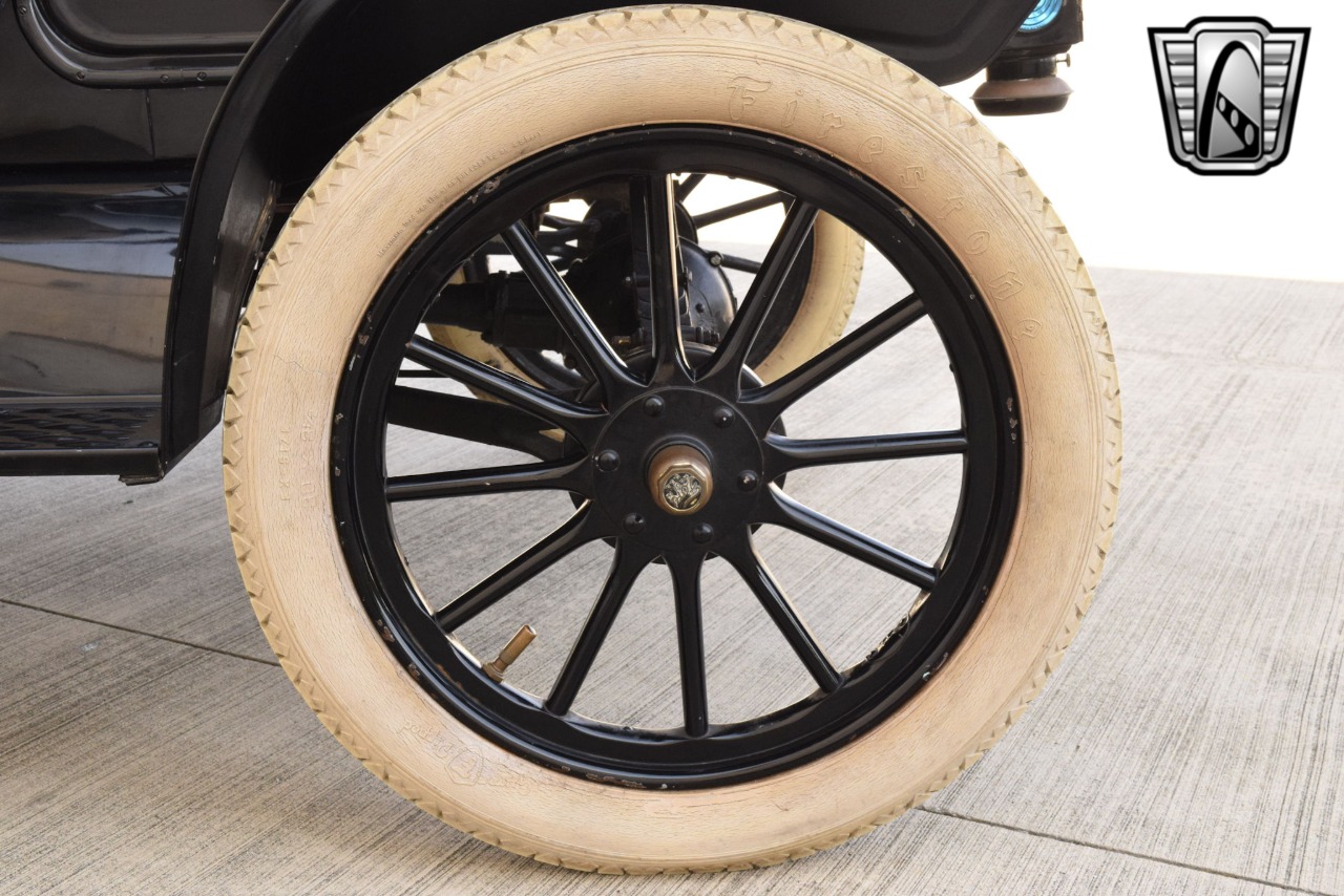 1914 Ford Model T 56