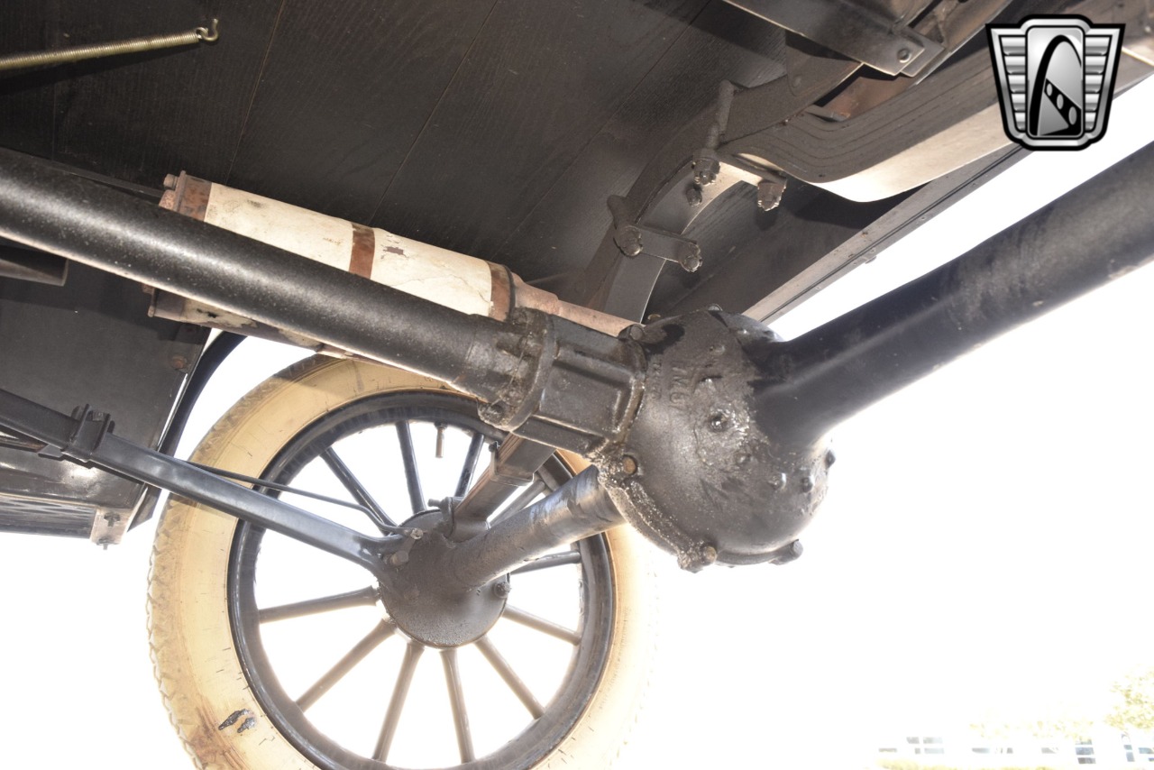 1914 Ford Model T 15