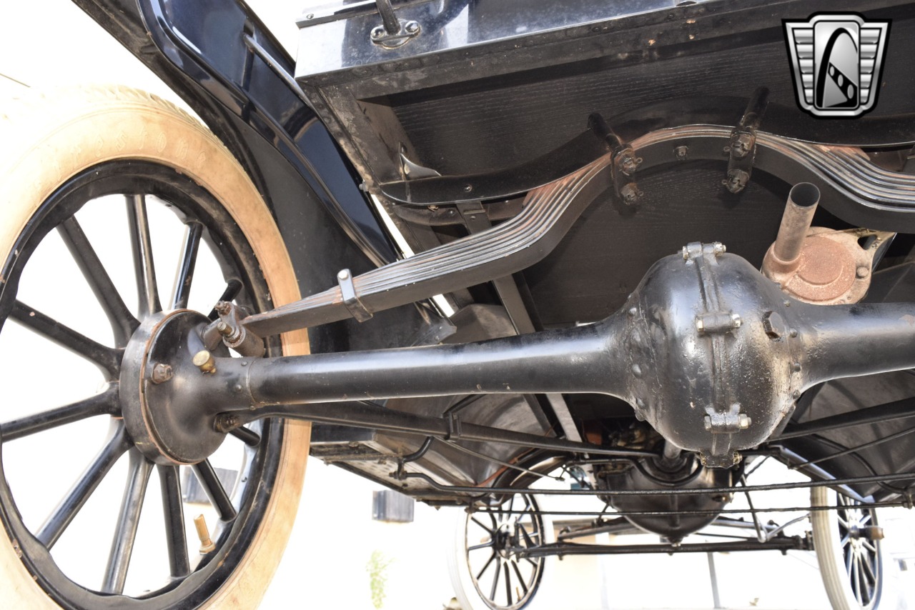 1914 Ford Model T 16
