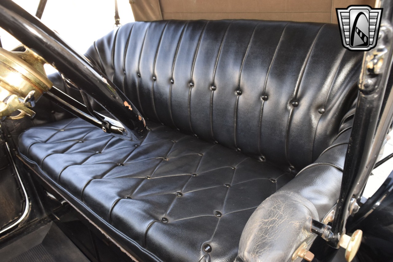 1914 Ford Model T 96