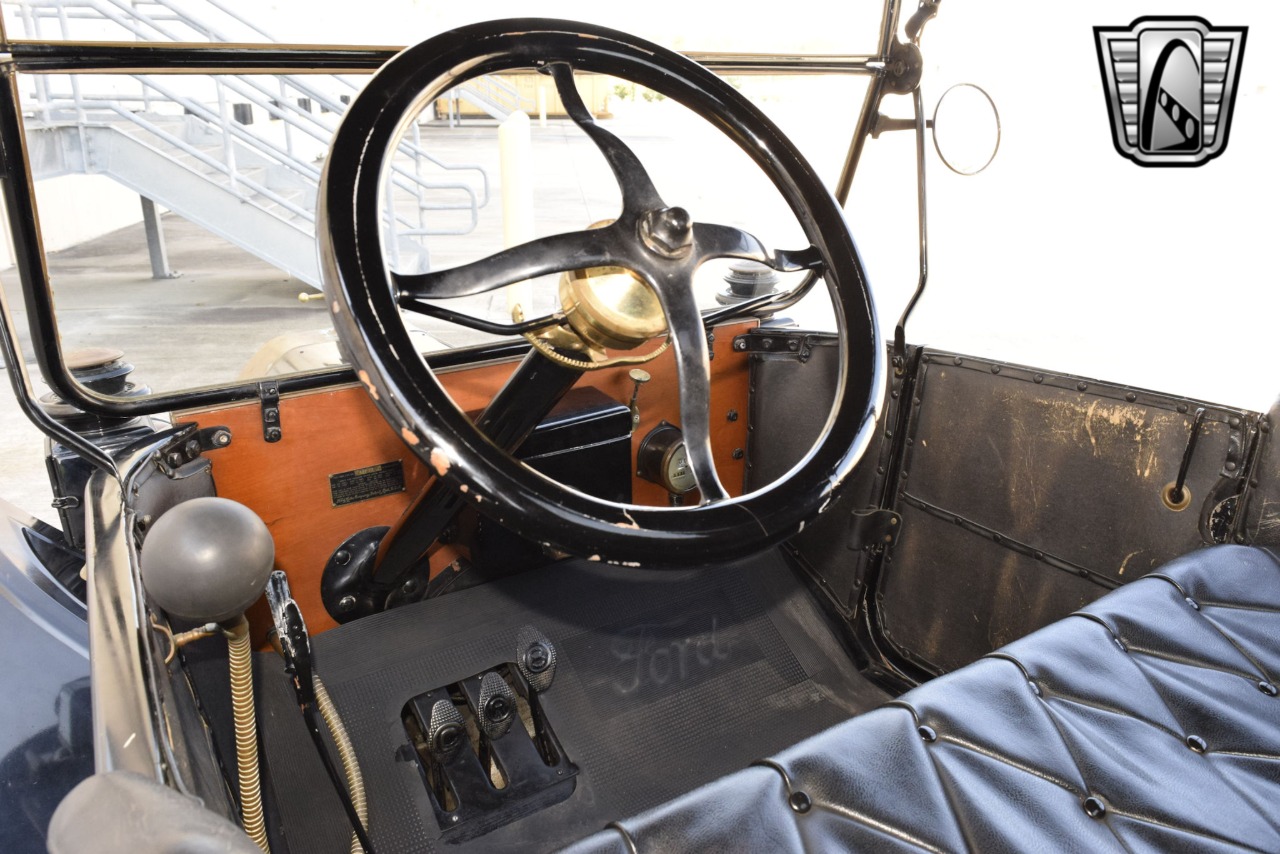 1914 Ford Model T 97