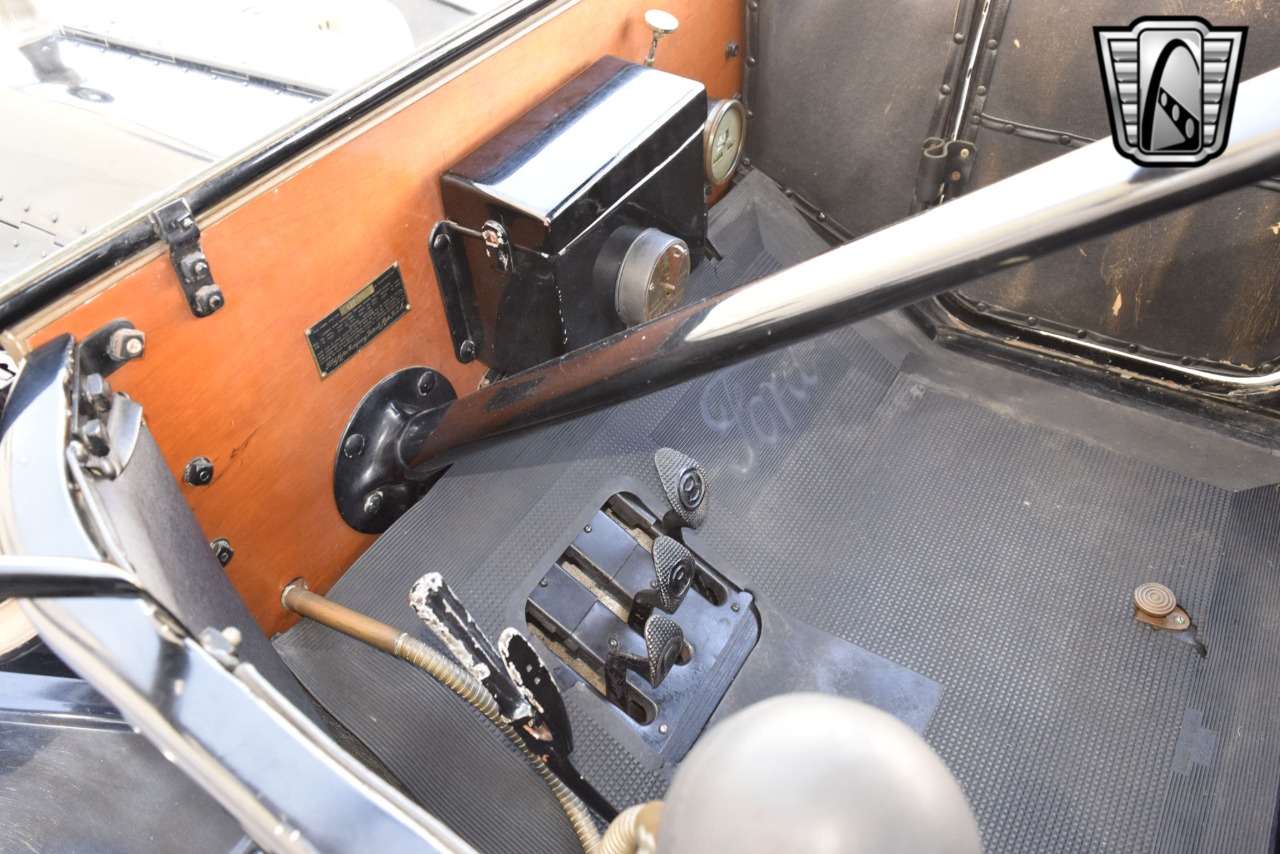 1914 Ford Model T 98