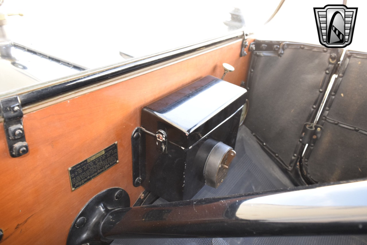 1914 Ford Model T 99