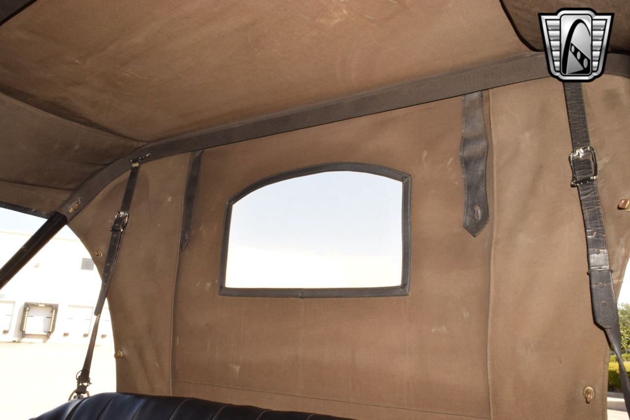 1914 Ford Model T 26