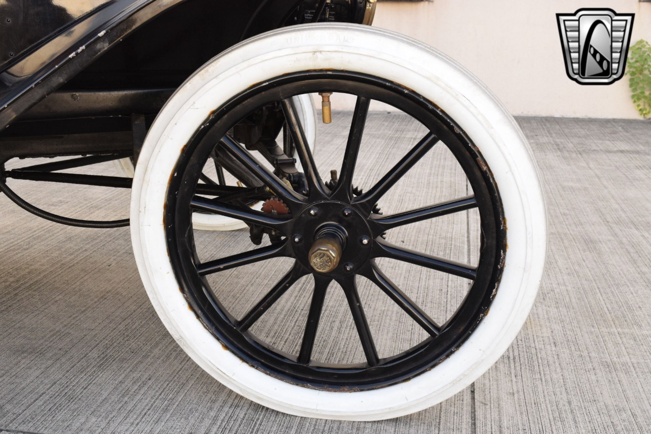 1914 Ford Model T 10