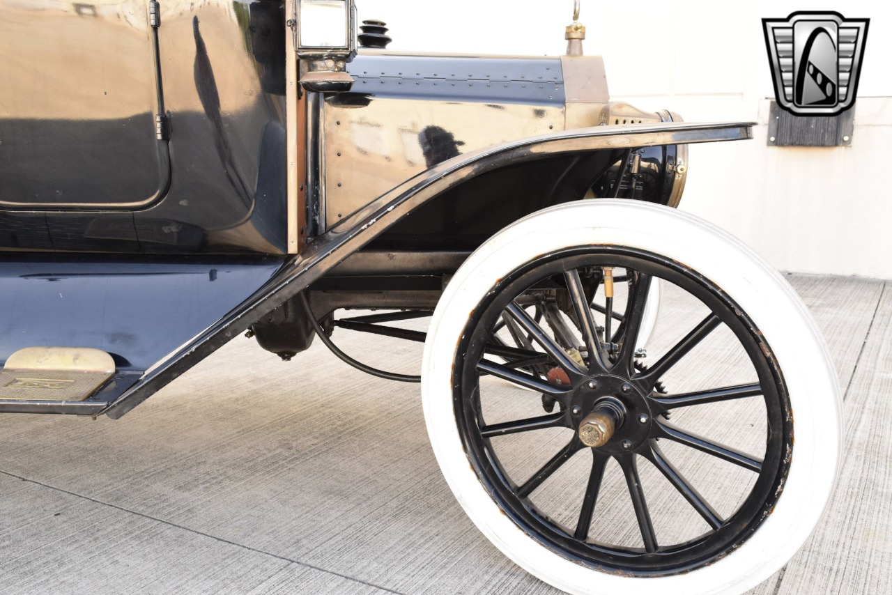 1914 Ford Model T 66