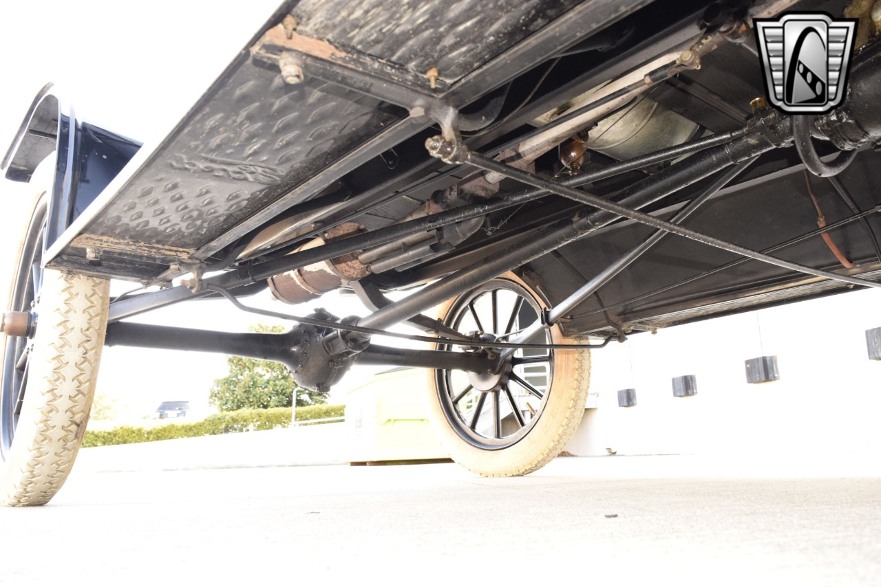 1914 Ford Model T 19
