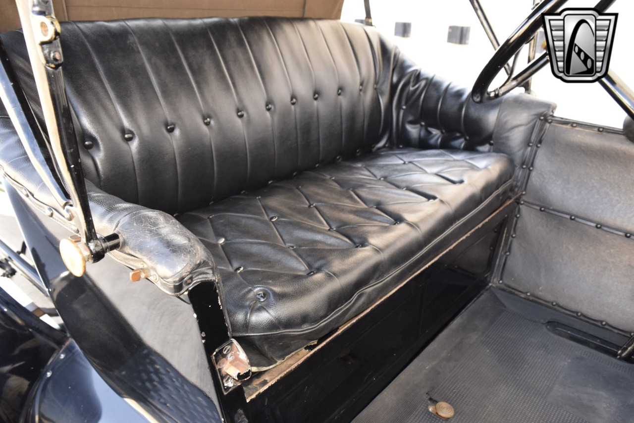 1914 Ford Model T 28