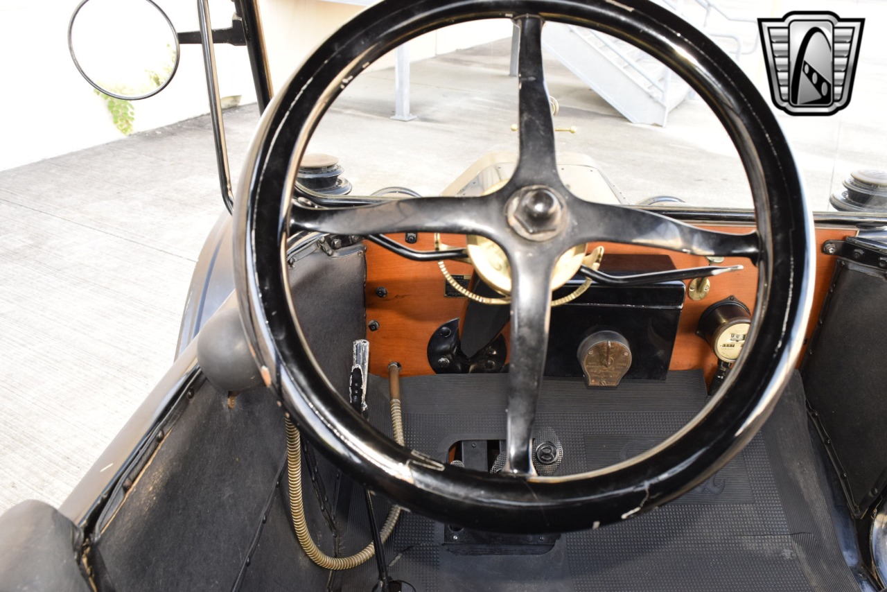 1914 Ford Model T 29