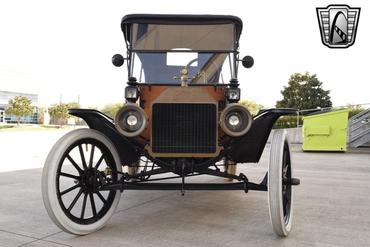 1914 Ford Model T 48