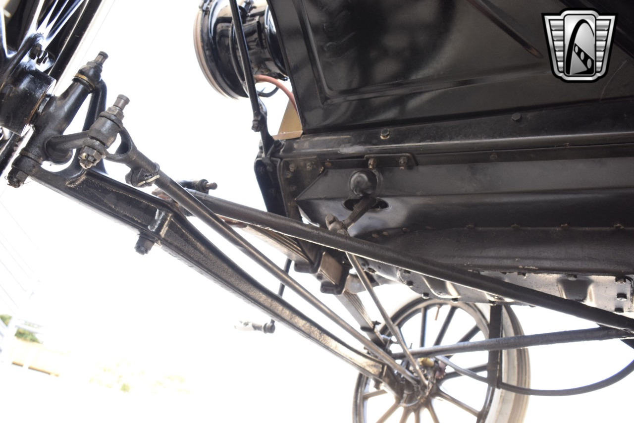 1914 Ford Model T 12