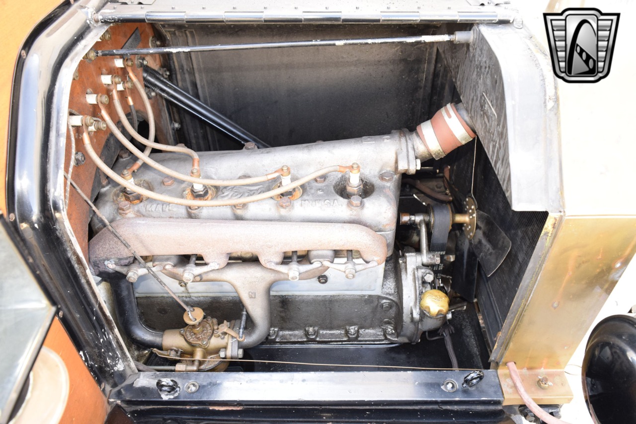 1914 Ford Model T 89