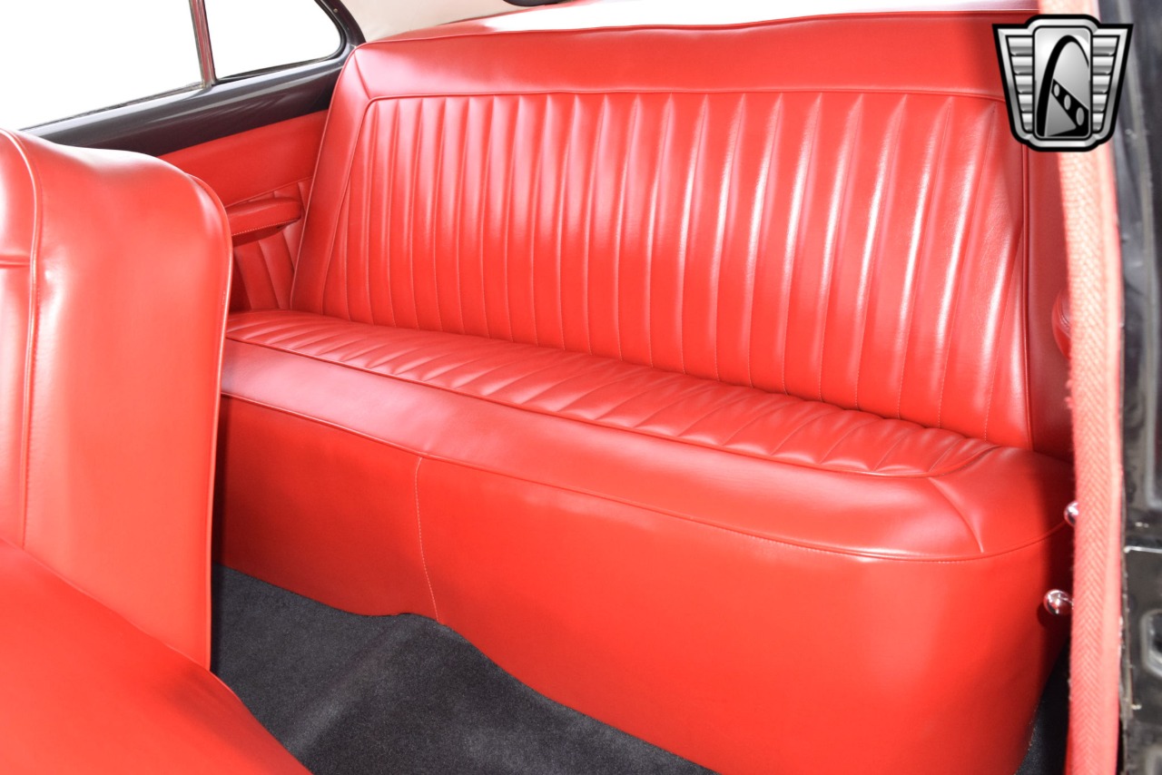 1949 Ford Tudor 23