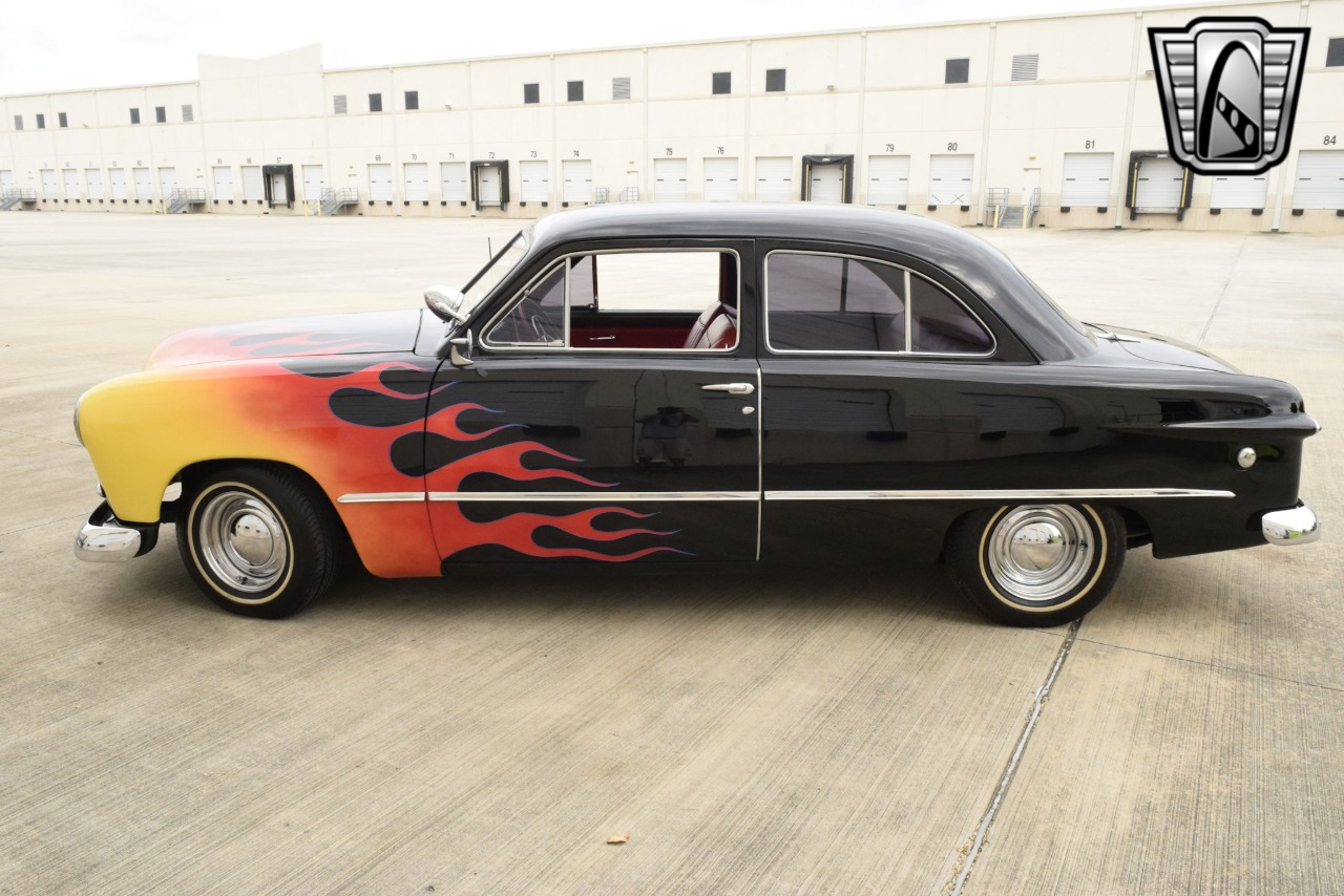 1949 Ford Tudor 2