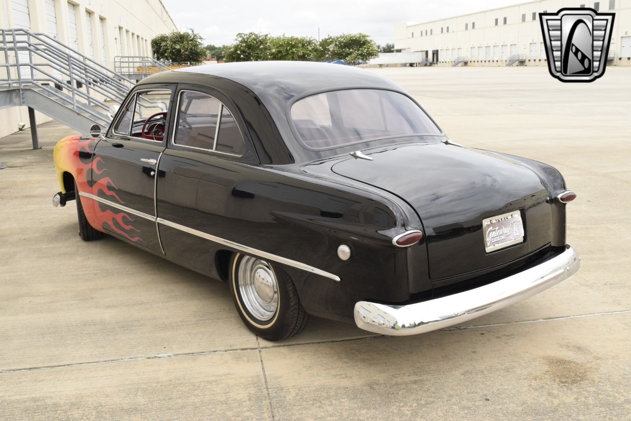 1949 Ford Tudor 36