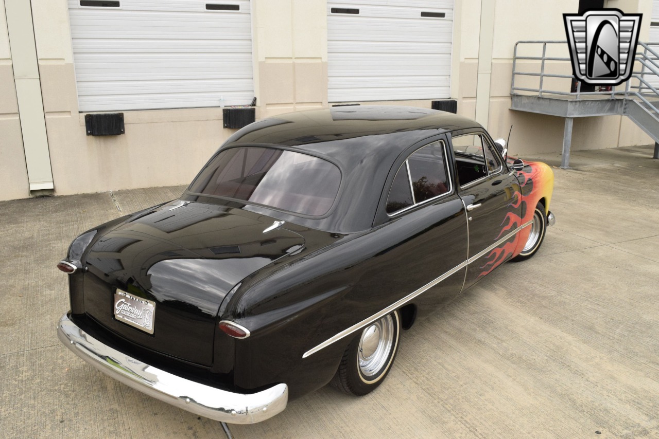 1949 Ford Tudor 4
