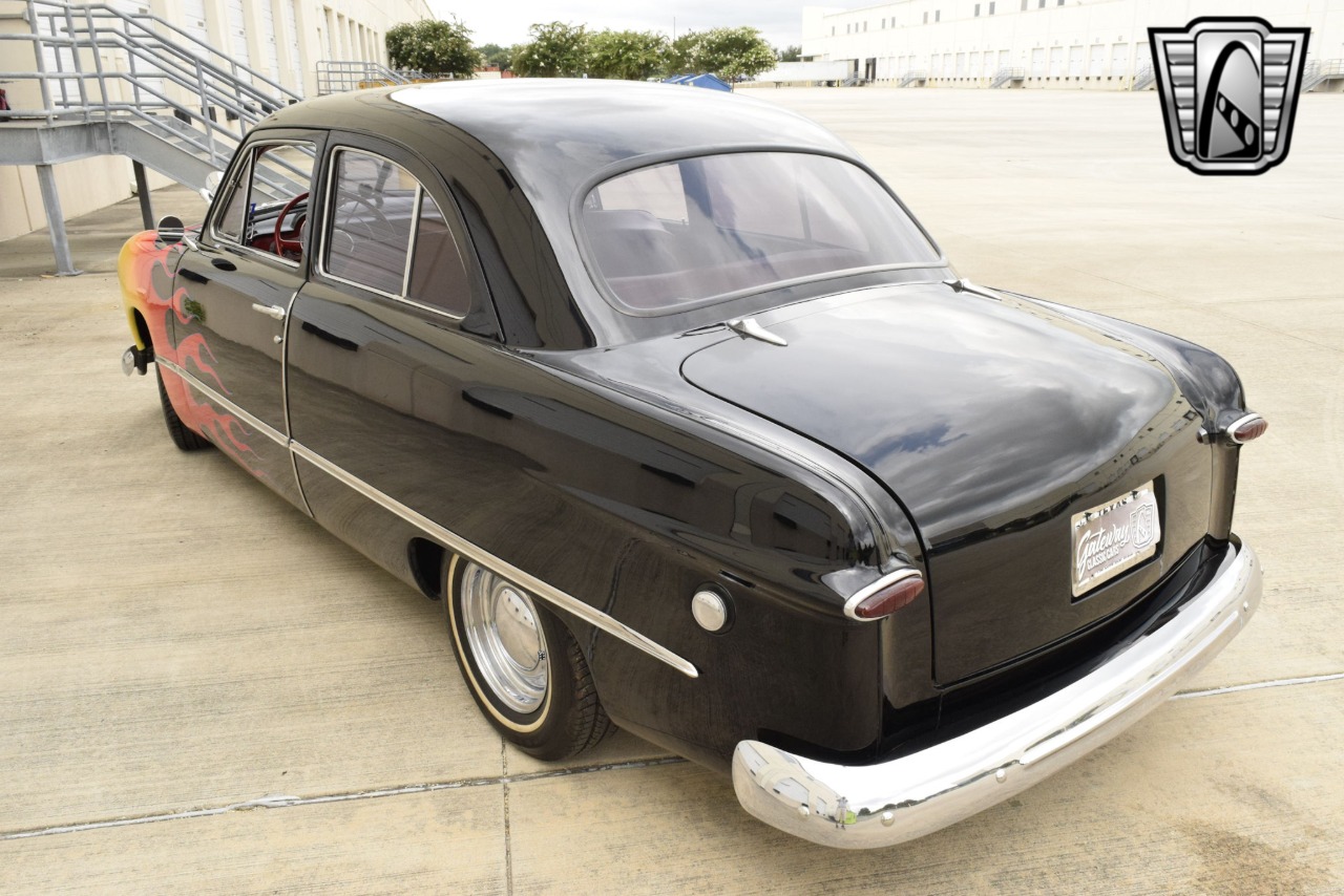 1949 Ford Tudor 9