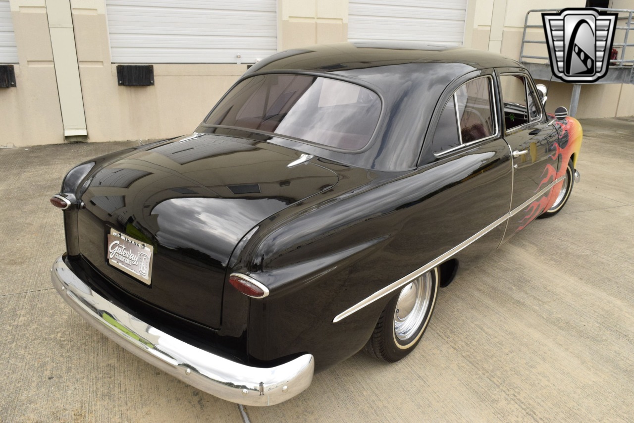 1949 Ford Tudor 61