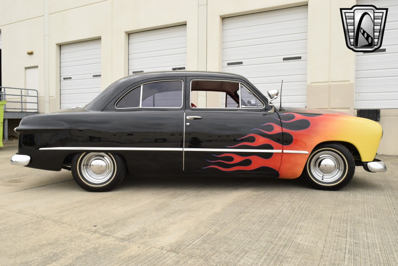 1949 Ford Tudor 43